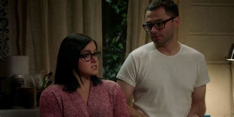 alex's boyfriend modern family.
